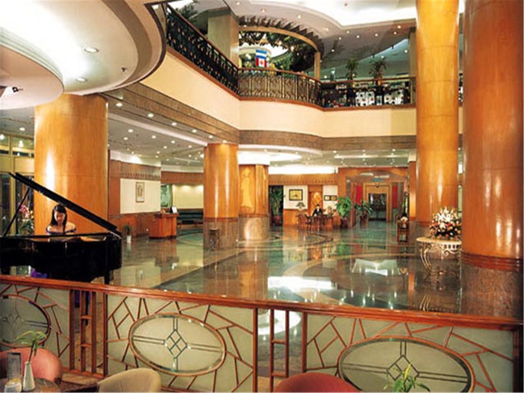 Gloria Plaza Shenyang Hotel Restaurant photo