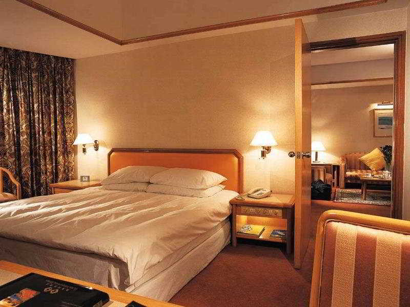 Gloria Plaza Shenyang Hotel Exterior photo